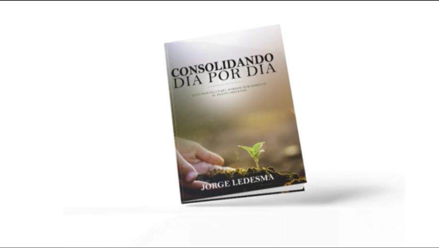 El Apóstol Jorge Ledesma presento su nuevo material el Libro “Consolidando Dia Por Dia”