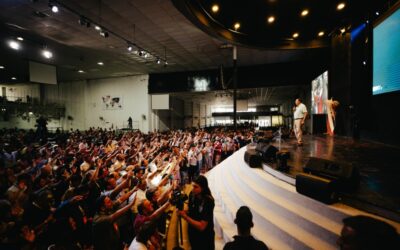 Más de 1.115 pastores han venido a recibir en la Convención Mundial